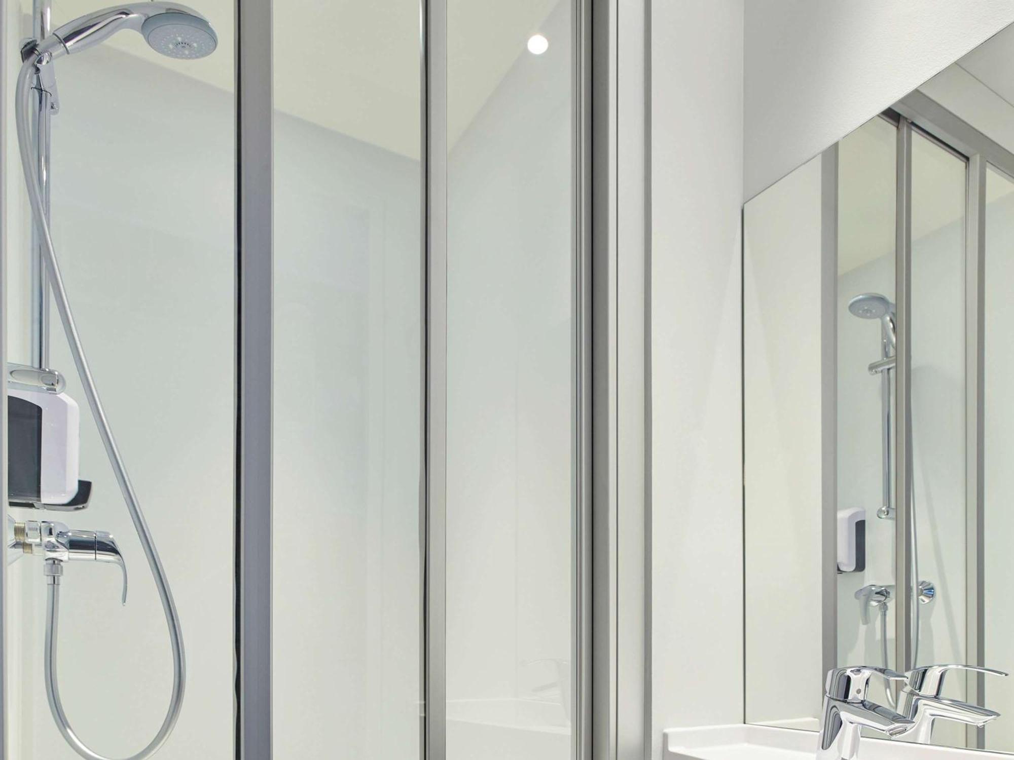 Hotelf1 Lille Villeneuve D'Ascq Ngoại thất bức ảnh